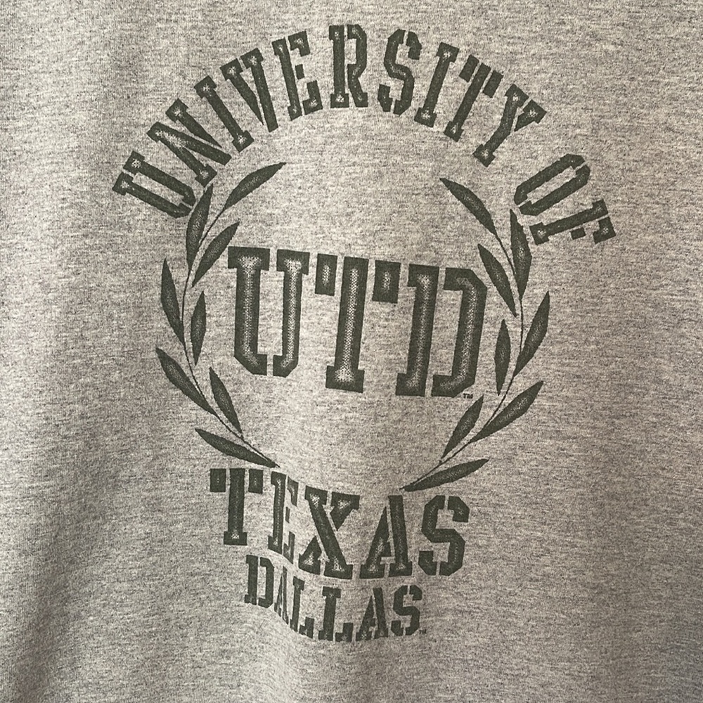 University of Texas Dallas T-shirt. Gray. Size XL - Picture 2 of 3